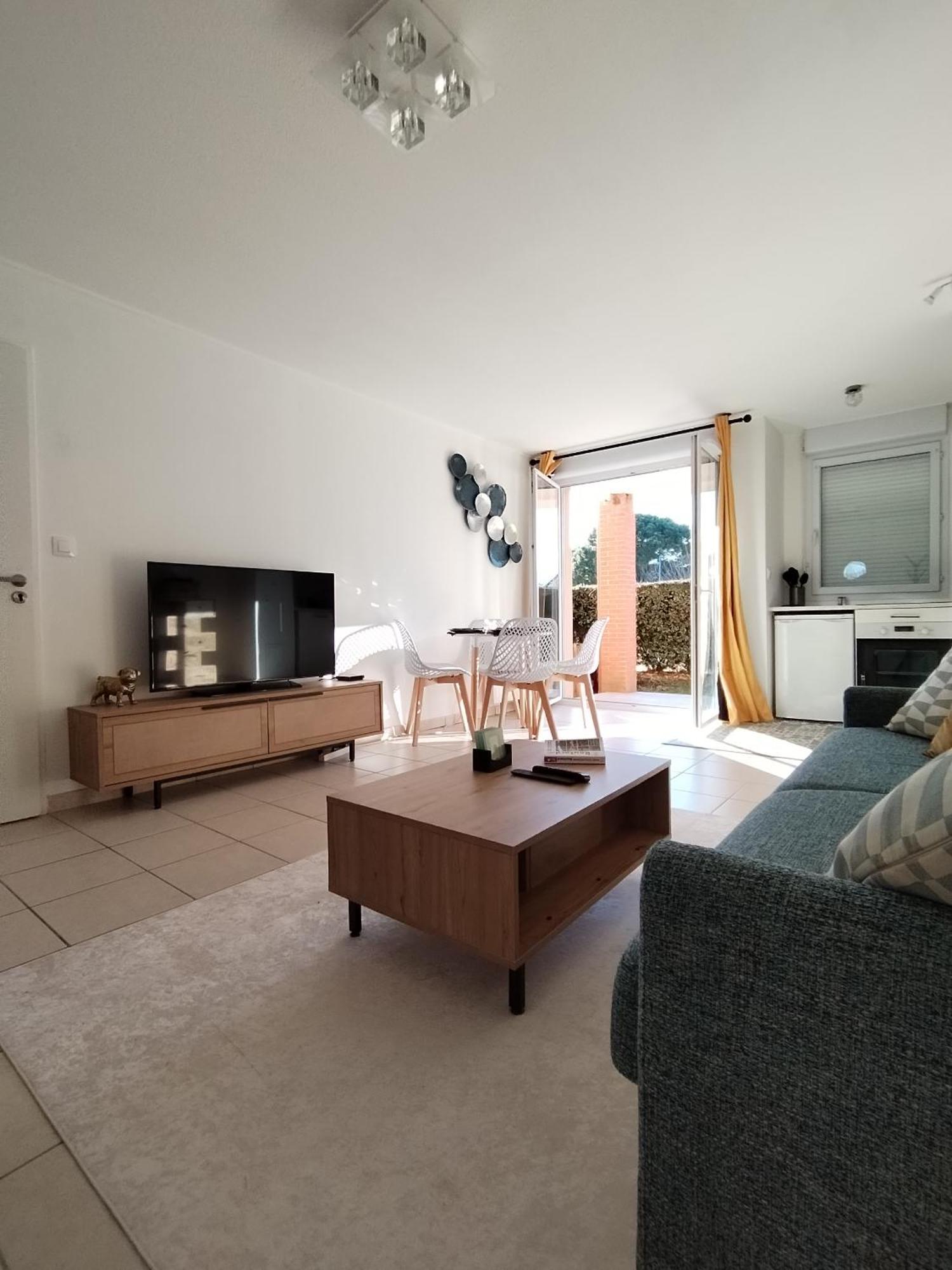 T2 Spacieux Tres Bien Place Gagnac-sur-Garonne Luaran gambar